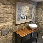 L'hostellerie De Sevremont 2*