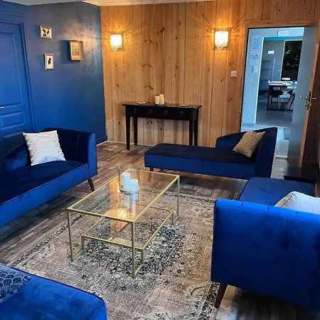 L'hostellerie De Sèvremont 2*