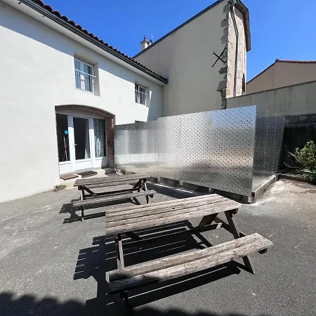 L'hostellerie De Sevremont 호텔 Saint-Michel-Mont-Mercure