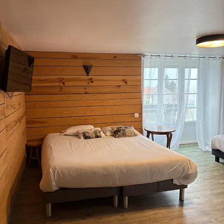 Отель L'hostellerie De Sevremont 2*