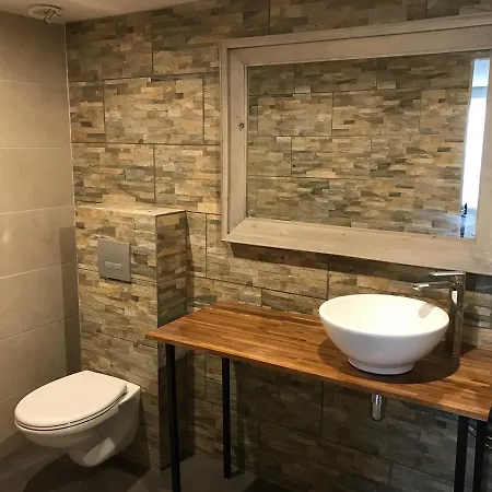 L'hostellerie De Sevremont Otel