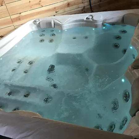 L'hostellerie De Sevremont Otel