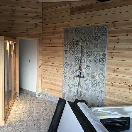 L'hostellerie De Sèvremont 2* Saint-Michel-Mont-Mercure