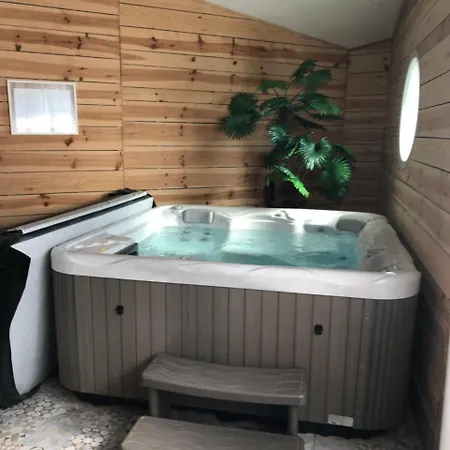 Hotel L'hostellerie De Sèvremont