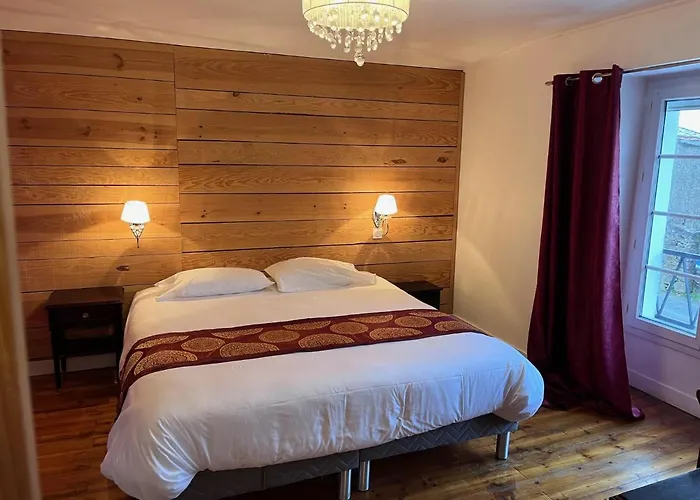 L'hostellerie De Sevremont 2*