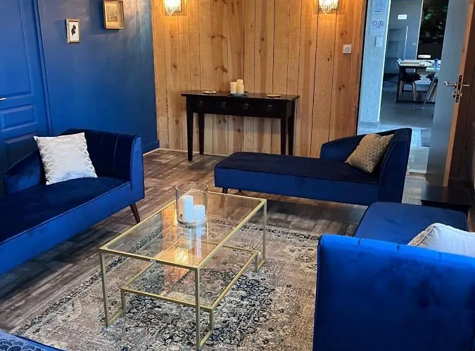 L'hostellerie De Sevremont 2*