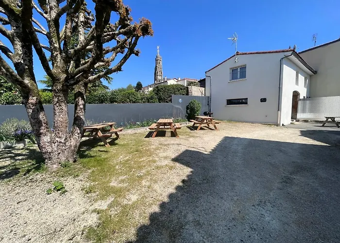 L'hostellerie De Sevremont 2*