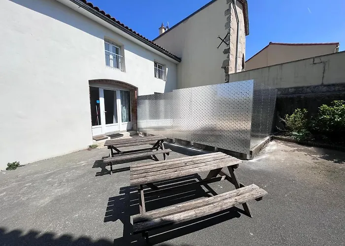 L'hostellerie De Sevremont 호텔 Saint-Michel-Mont-Mercure