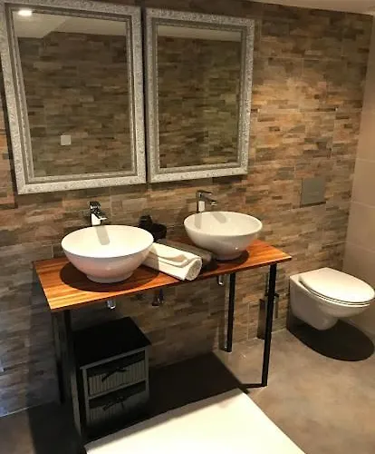 L'hostellerie De Sevremont 호텔 Saint-Michel-Mont-Mercure