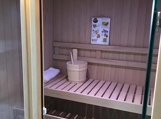 L'hostellerie De Sevremont 호텔 2*