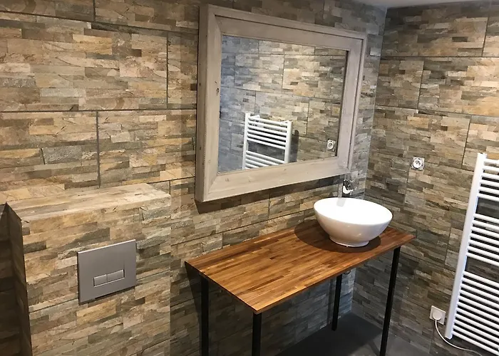 L'hostellerie De Sevremont 2*