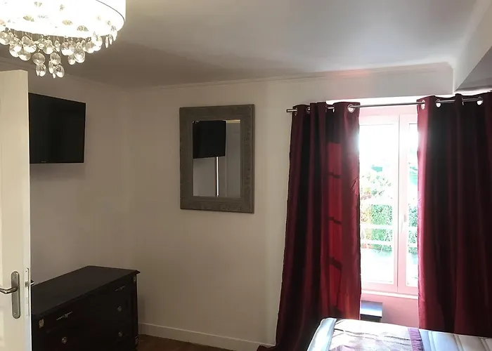 L'hostellerie De Sevremont 호텔 Saint-Michel-Mont-Mercure