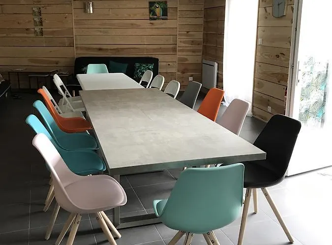 L'hostellerie De Sevremont 호텔 2*